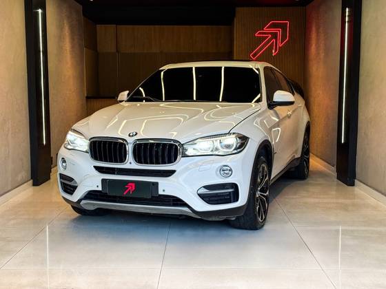 BMW X6 3.0 35I 4X4 COUPÉ 6 CILINDROS 24V GASOLINA 4P AUTOMÁTICO BMW X6 3.0 35I 4X4 COUPÉ 6 CILINDROS 24V GASOLINA 4P AUTOMÁTICO